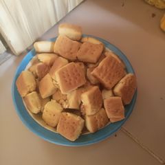 A picture of Cookie.