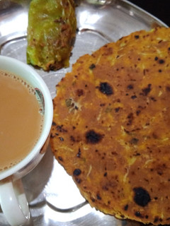 દૂધીના થેપલા (Dudhi Thepla Recipe In Gujarati) રેસીપી મુખ્ય ફોટો