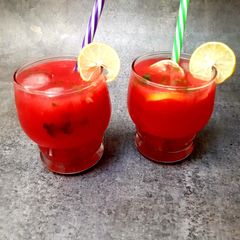 A picture of Watermelon margarita.