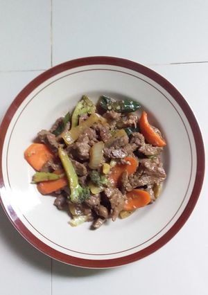 Foto resep ♡ 12. Sapi Lada Hitam Brokoli Wortel