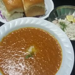A picture of Pav bhaji.