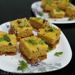 Bread Dhokla Sandwich A picture of Bread Dhokla Sandwich.