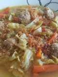 Sopa de Repollo con Albóndigas estilo oriental