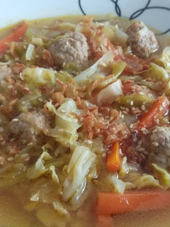 Una foto de Sopa de Repollo con Albóndigas estilo oriental