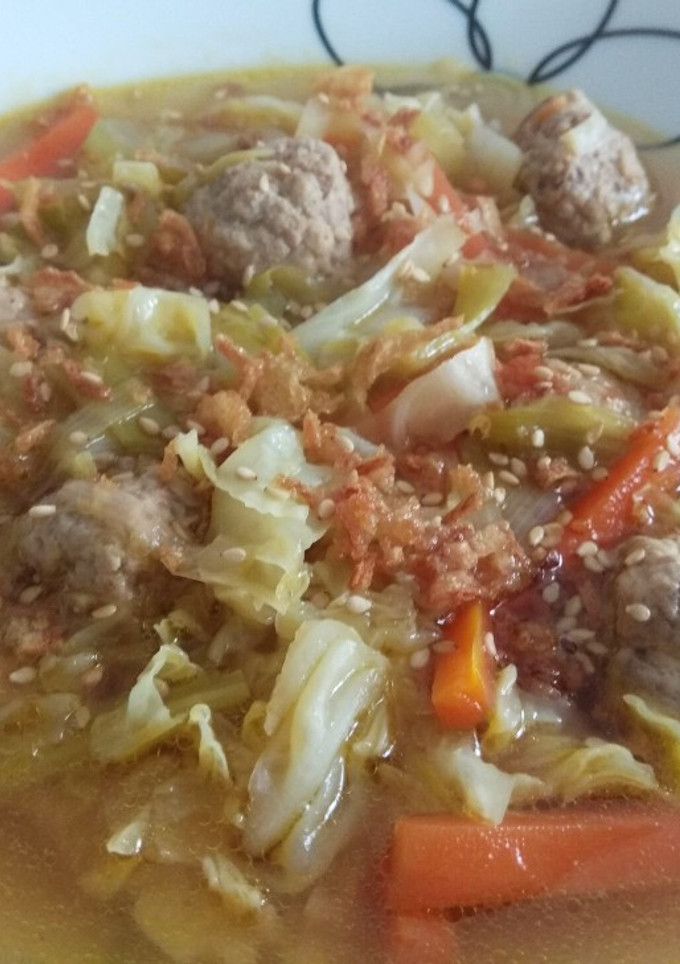Una foto de Sopa de Repollo con Albóndigas estilo oriental