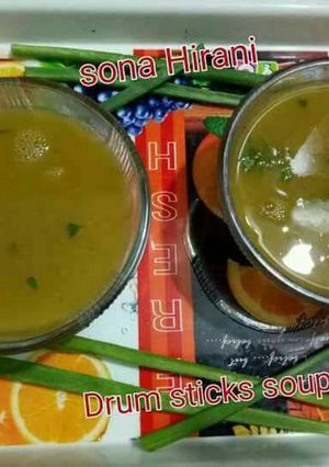 A picture of Drum stick soup.