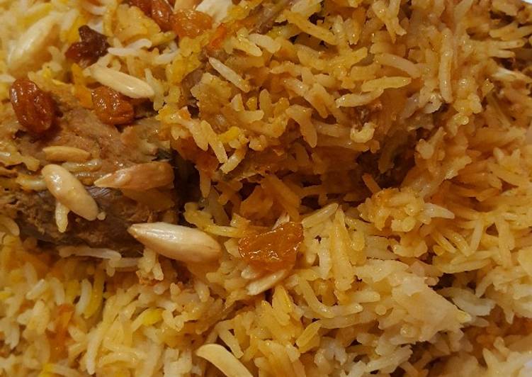 ارز بخاري مع اللحم