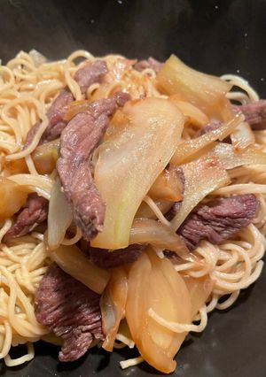 Une photo de Wok boeuf/fenouil