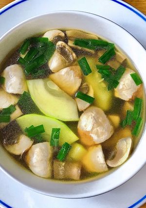 Hình của món 🌱 Canh Nấm Bí Xanh Chay (Vegan).