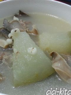 冬瓜生熟薏米瑤柱螺頭湯 的食譜成品照片