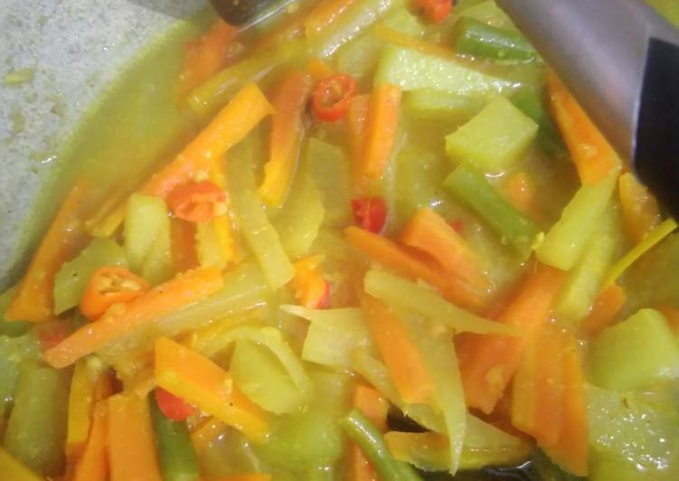 Resep Sayur wortel, buncis, labu siem kuah kuning Anti Gagal