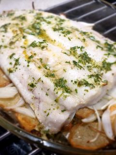 Una foto de Merluza al horno con patatas (Nota 9)
