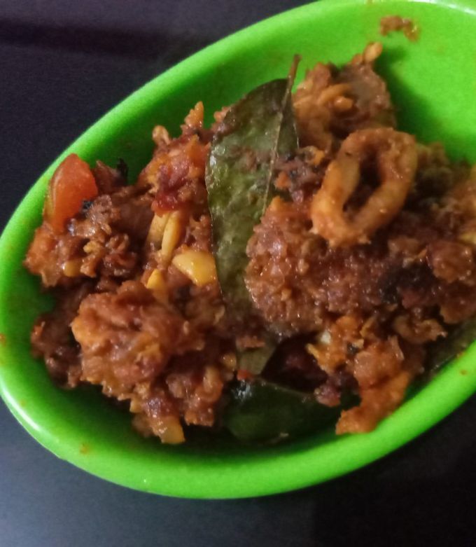 A picture of Squid masala koonthal masala.