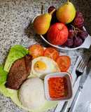 Cơm sườn nướng ngũ vị