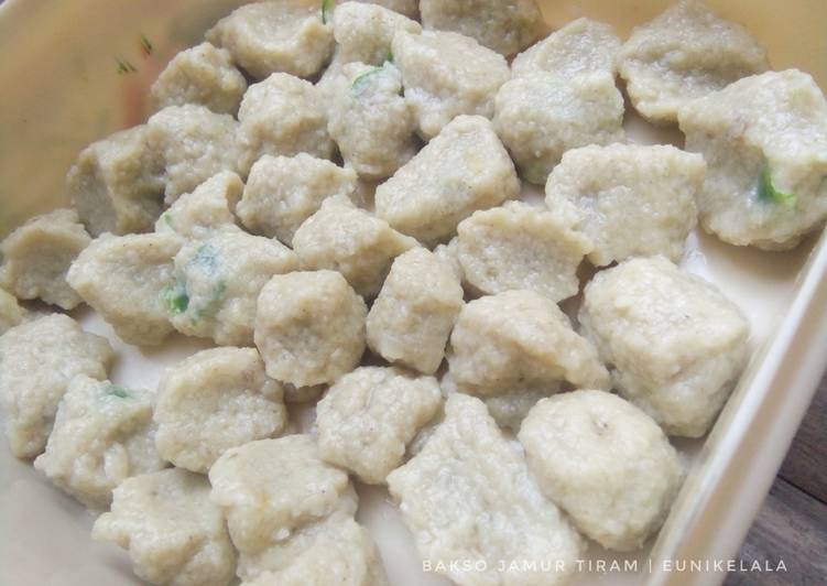 Bagaimana Menyiapkan Bakso Jamur Tiram, Lezat Sekali