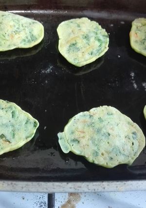 Una foto de Bocaditos de espinacas y zanahoria #Almuerzo