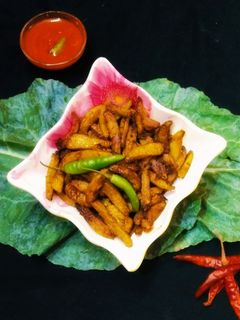 लौकी के छिलके की भुजिया (lauki ke chilke ki bhujiya recipe in Hindi) रेसिपी मुख्य फोटो