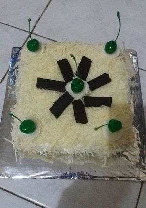 Foto resep Simple birthday cake #bolujadul