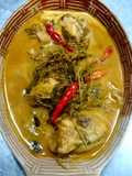 แกงกะทิไก่ยอดมะขามอ่อน