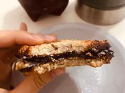 Una foto de alfajores con harina de almendras