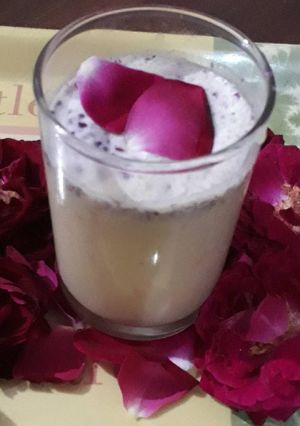 A picture of Rose Thandai.