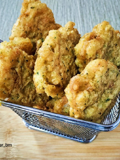 Una foto de Tortillitas esponjosas de bacalao