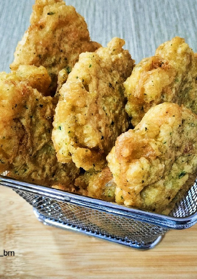 Una foto de Tortillitas esponjosas de bacalao
