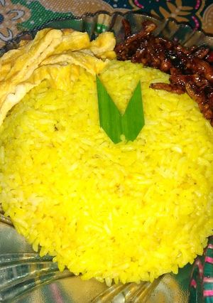 Foto resep Nasi kuning "Magicom"