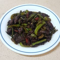 A picture of Spicy Beef stir fry.
