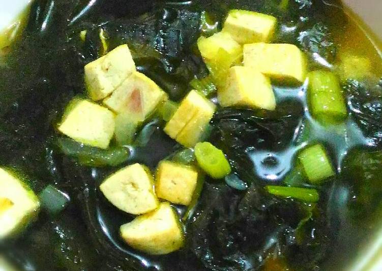 Sup Tahu Rumput Laut