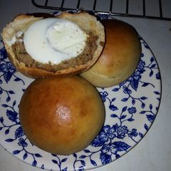 A picture of Minced meat egg roll.
