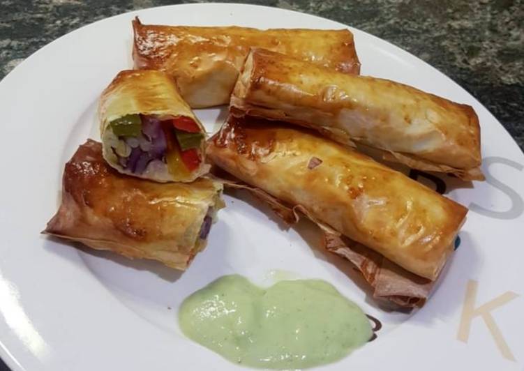 Rollitos de masa filo al horno con verduras