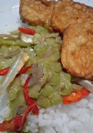 Foto resep Tumis Pare & Tempe Goreng