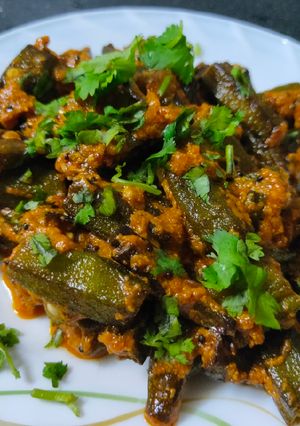 A picture of Dahi bhindi(okra).