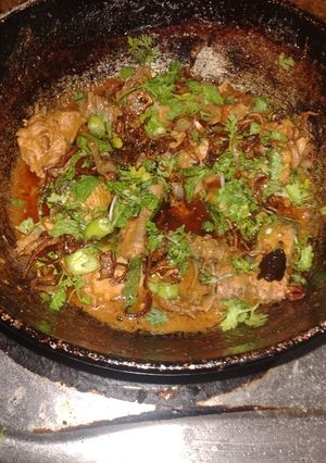 A picture of Chicken karahi.