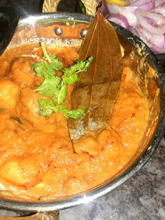 पंजाबी दम आलू (punjabi dum aloo recipe in Hindi) रेसिपी मुख्य फोटो