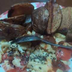 A picture of Orak-arik tomat chia plus kentang.