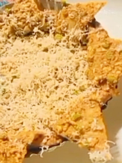 वेज चीज़ पराठा (Veg cheese paratha recipe in hindi) रेसिपी मुख्य फोटो