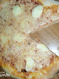 صورة لوصفة بيتزا هايلة اقتصادية 🍕🍕🍕