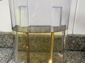 Una foto de Agua de Canela y Clavos para Cafe