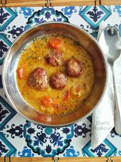 Svéd húsgolyó- Köttbullar leves recept fotója