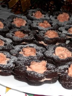 Puncsos, kakaós linzer recept fotója