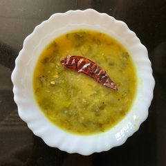 A picture of Dal Palak.