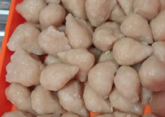 Cara Gampang Membuat Pempek telur kecil yang Bikin Ngiler