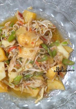 Foto resep Tumis Tauge Jamur Kentang Kuah Pedas