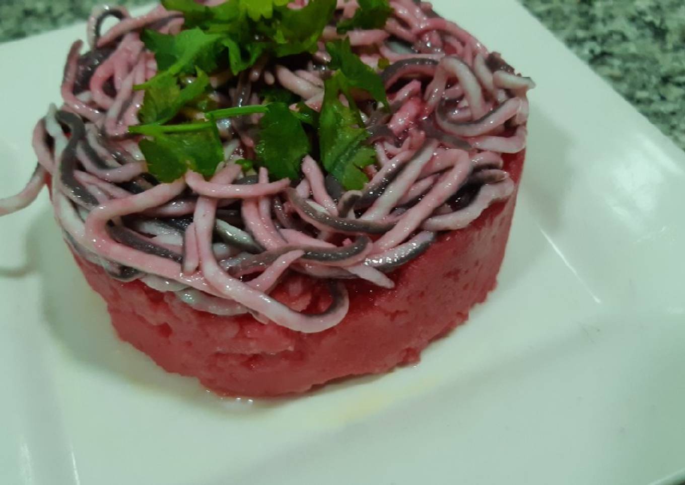 Nido de Gulas Rojo con Cilantro