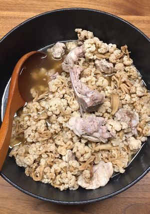 花椰菜乾排骨湯 的食譜成品照片