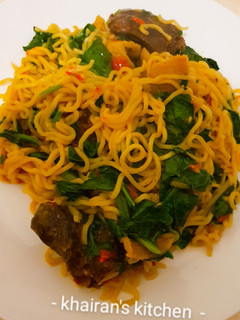 Spinach Noodles ainihin hoton girkin