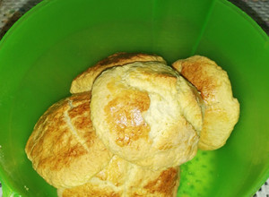 Una foto de Pan de huevo rico y fácil