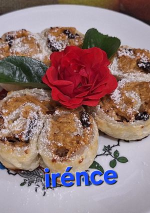 Almás-leveles tekercs.🍎🍏(mazsolás.) recept fotója